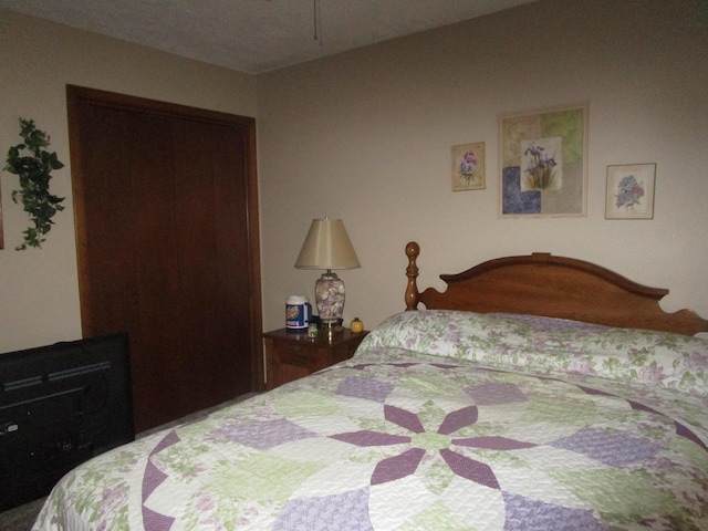 27038 Hickory Dr, Eagle Rock, MO 65641 - view of bedroom