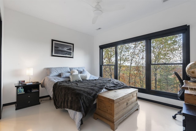 bedroom featuring ceiling fan