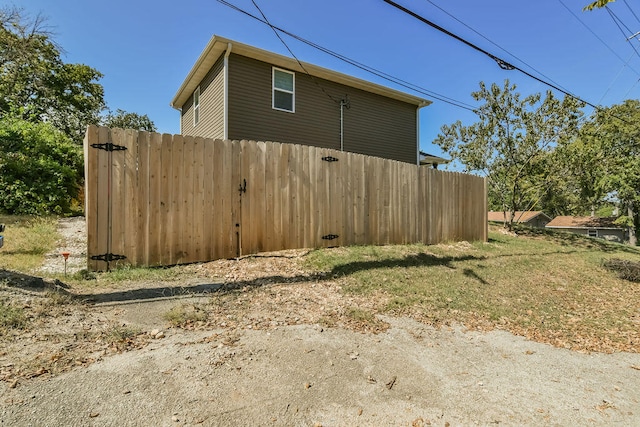 view of home's exterior