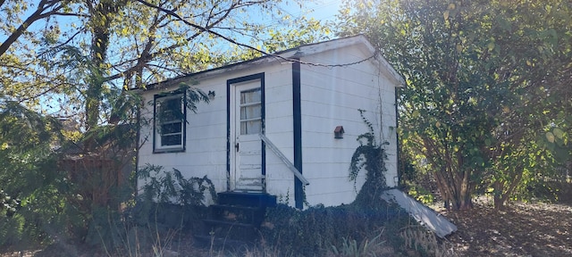 view of outdoor structure