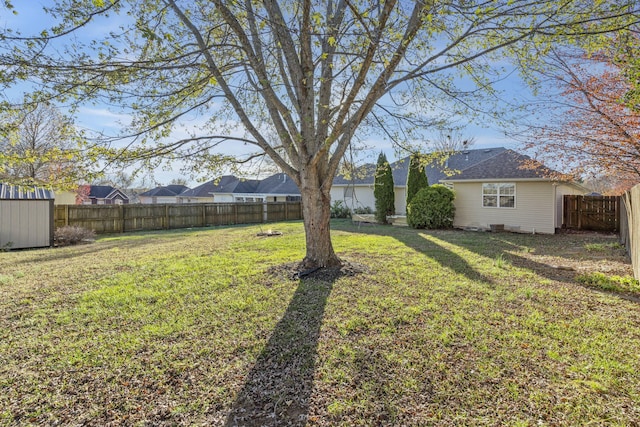 430 S Yellowwood Dr, Springfield, MO 65809 - view of yard with a storage unit and an outdoor structure