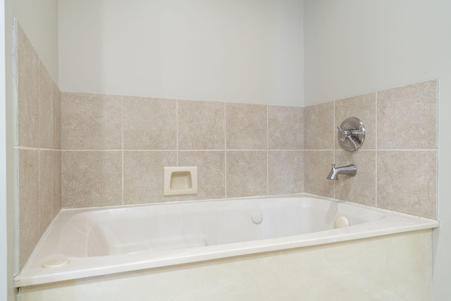 bathroom featuring a bathing tub