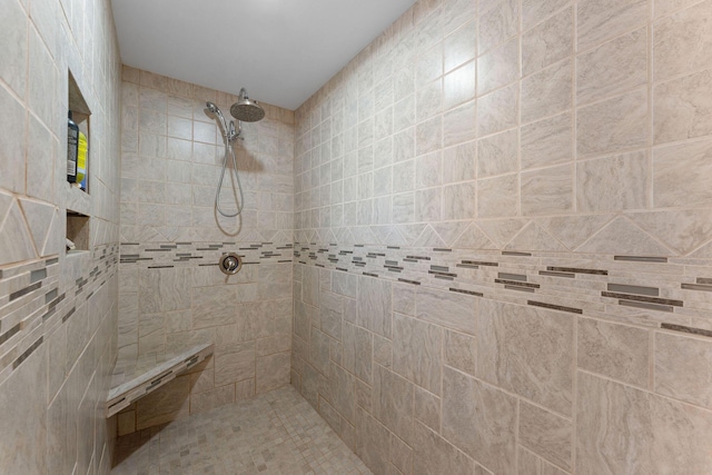 117 Kingdom St, Cape Fair, MO 65624 - bathroom featuring tiled shower