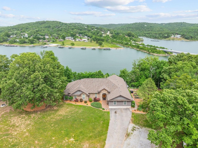 117 Kingdom St, Cape Fair, MO 65624 - aerial view of property and surrounding area featuring a large body of water and a heavily wooded area