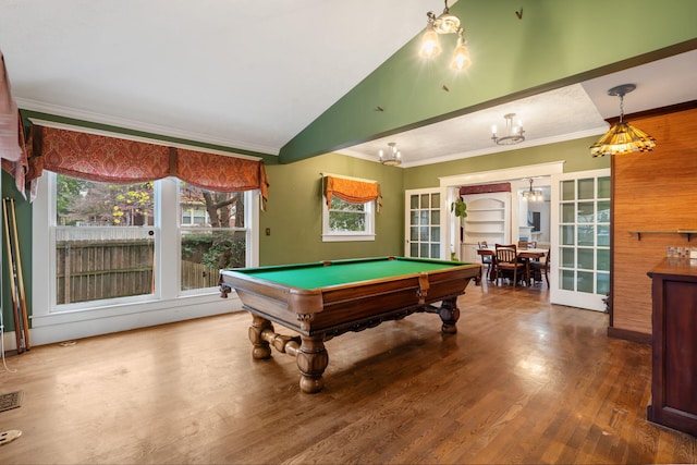 game room featuring crown molding, a chandelier, vaulted ceiling, hardwood / wood-style flooring, and pool table