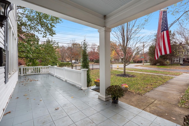 view of patio / terrace with a porch