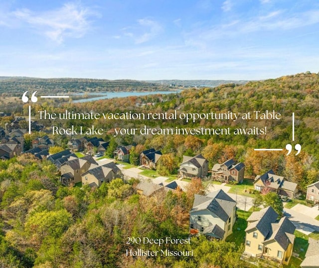 birds eye view of property featuring a residential view