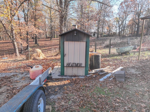 view of outbuilding