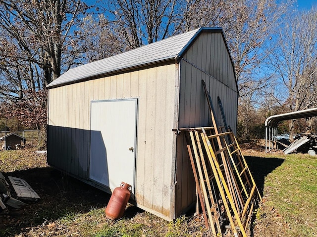 view of outdoor structure