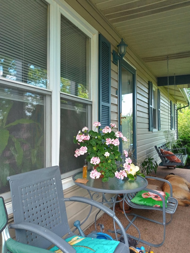 exterior space featuring a porch