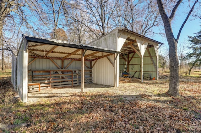 view of outdoor structure