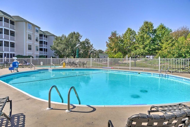570 Abby Ln Unit 3, Branson, MO 65616 - view of community pool