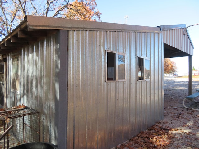 view of outbuilding