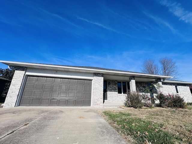 2251 W College Dr, Bolivar, MO 65613 - photo 4