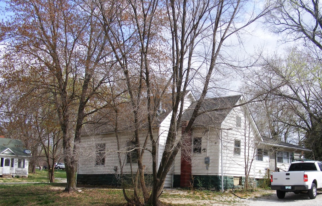 view of home's exterior