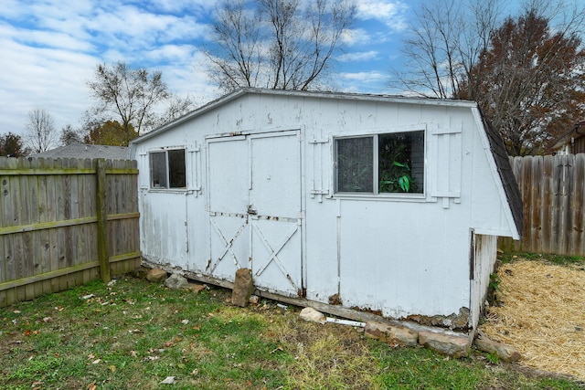 view of outdoor structure