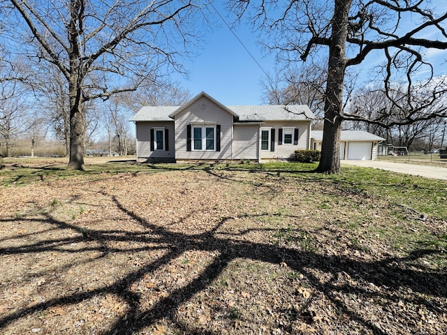 400 S E St, Mount Vernon MO, 65712, 2 bedrooms, 2 baths house for sale