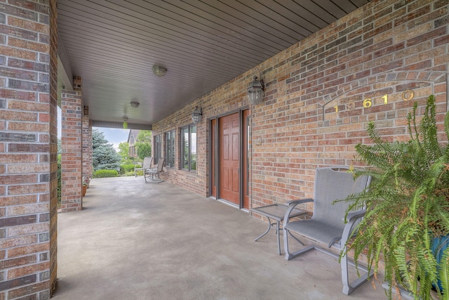 view of patio / terrace with covered porch