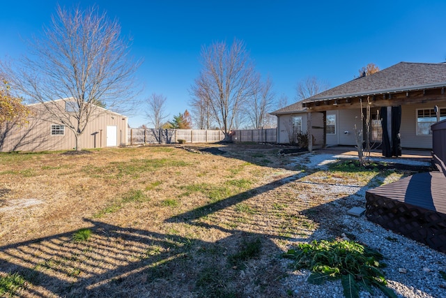 view of yard featuring a patio area