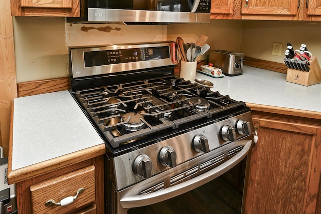 room details featuring stainless steel appliances