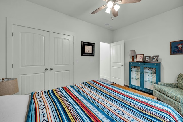 8532 County Road 6890, West Plains, MO 65775 - bedroom with ceiling fan and a closet