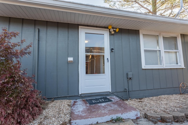 view of property entrance