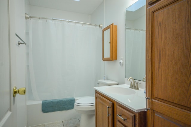 full bathroom with tile patterned floors, vanity, toilet, and shower / tub combo with curtain