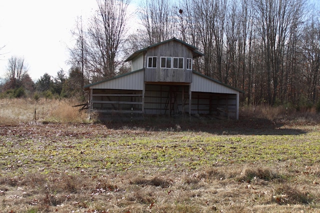 view of outdoor structure