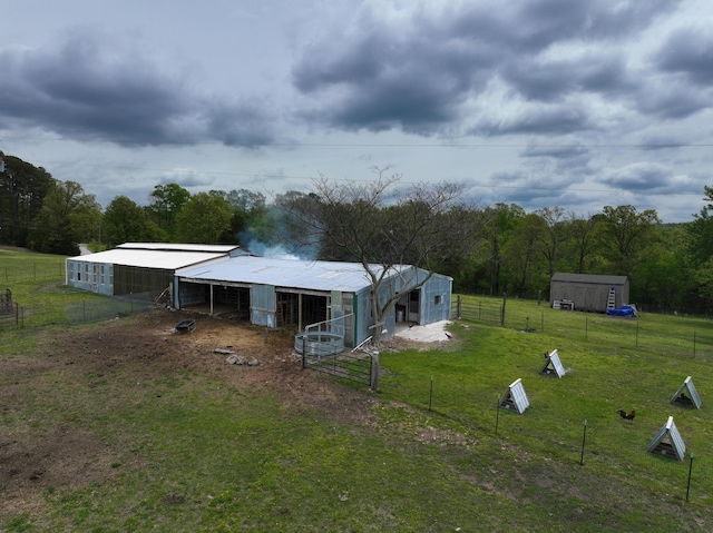 exterior space featuring an outbuilding