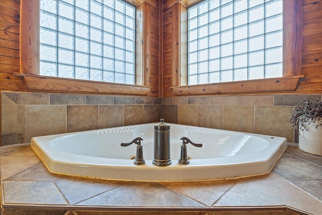 bathroom with a bathtub