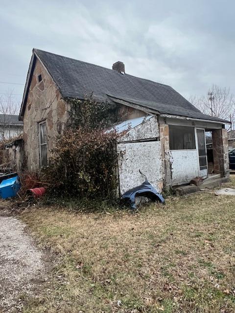 view of home's exterior