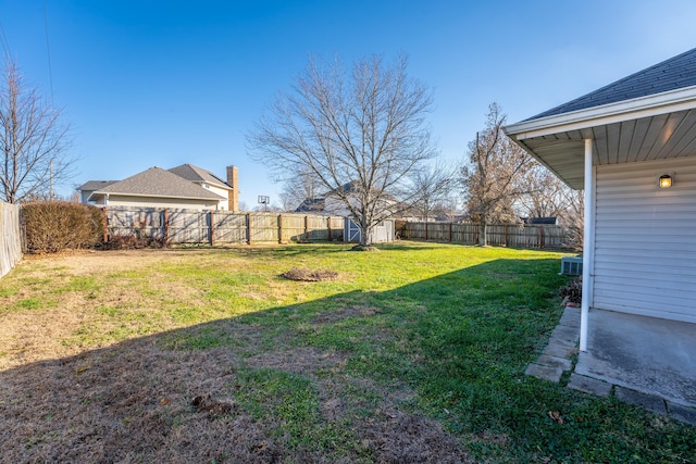 view of yard with a shed