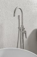 9800 Red Spring Rd, Mountain Grove, MO 65711 - bathroom view of a shower