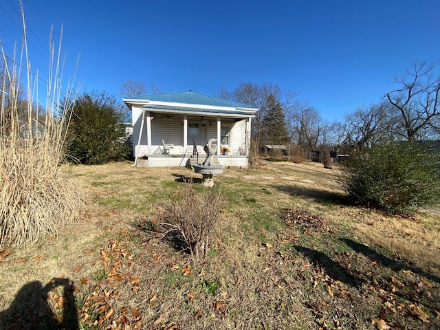 exterior space with a porch