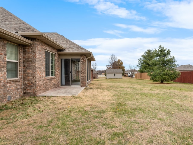 view of yard with a patio area