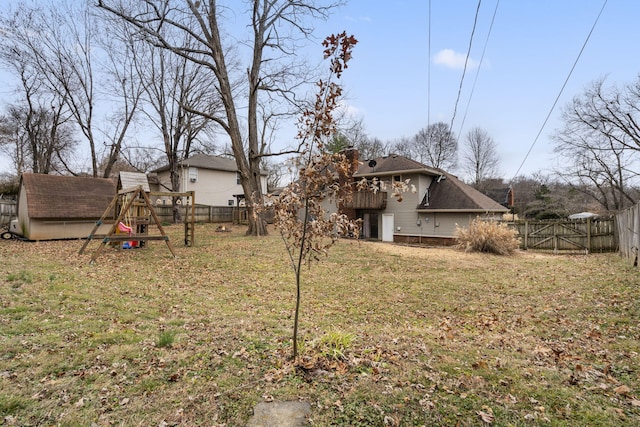 view of yard featuring a playground