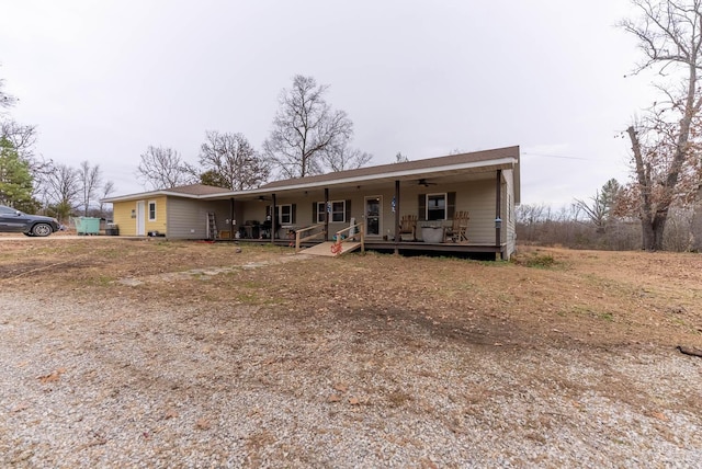 view of front of property featuring covered porch and ceiling fan