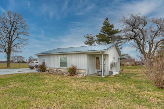 Listing photo 3 for 10656 Kentucky Rd, Neosho MO 64850