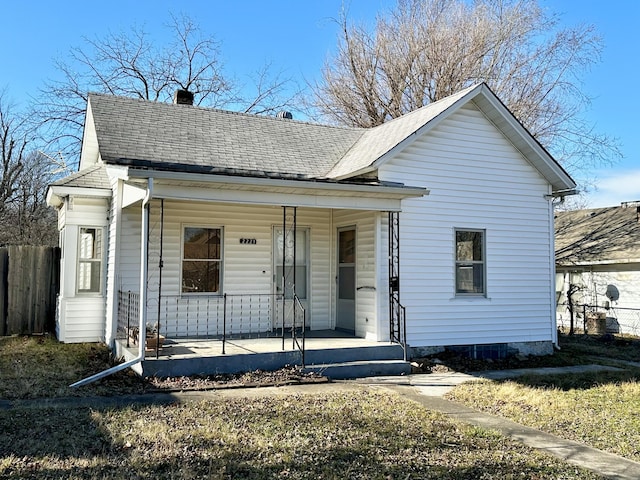 bungalow-style house featuring covered porch