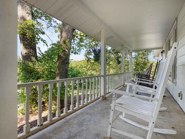 view of patio / terrace with covered porch