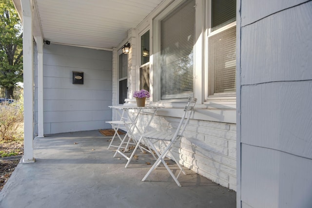 view of patio / terrace with covered porch