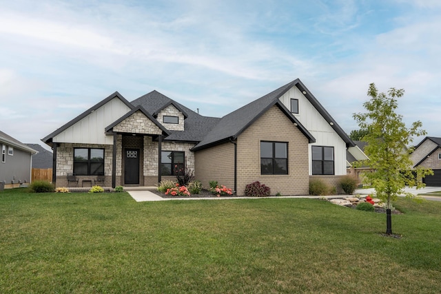 view of front of house with a front lawn