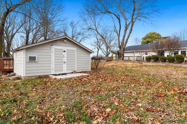 view of yard with a storage unit