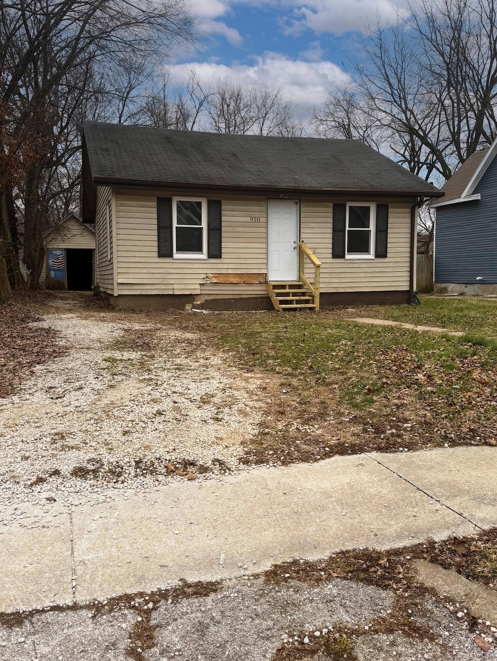 view of front of house