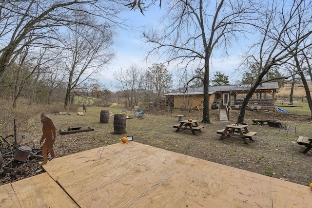 view of yard featuring a patio