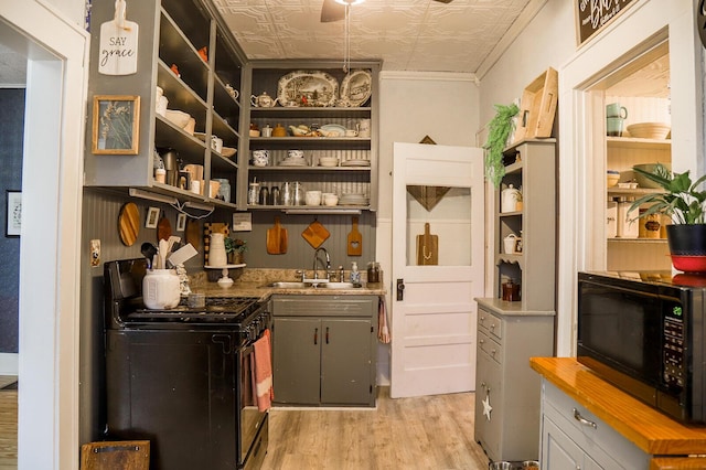 pantry featuring sink