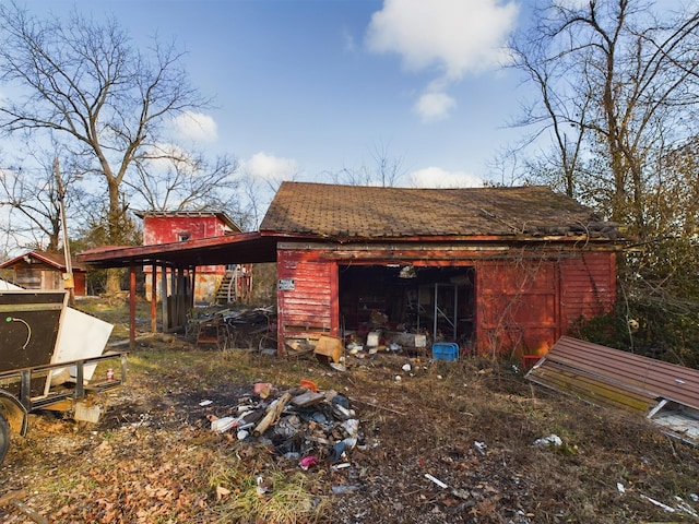 view of outbuilding