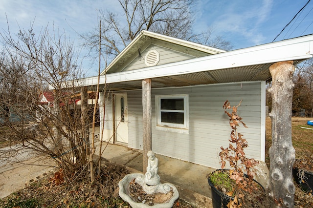 exterior space featuring a porch