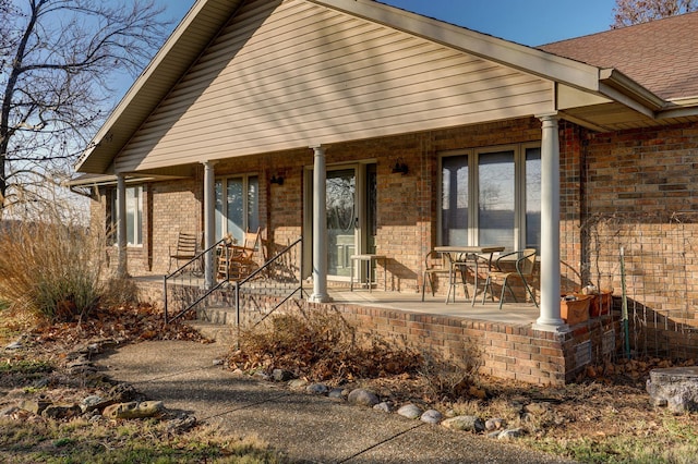 view of front of home with covered porch