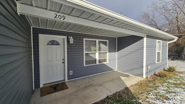 view of property entrance